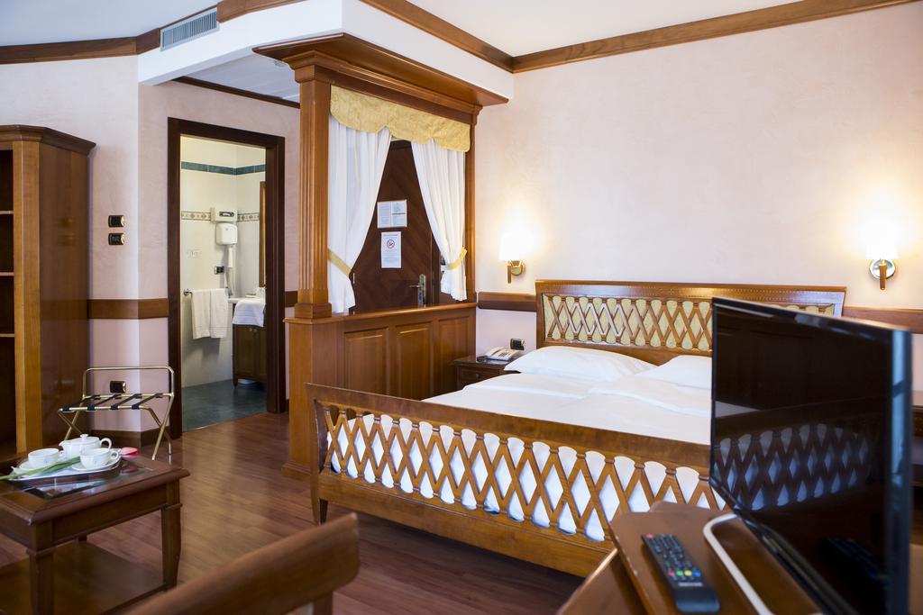 Hotel Villa Venezia Γκράντο Εξωτερικό φωτογραφία